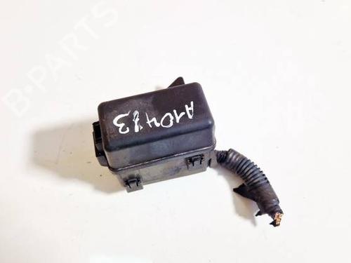 Used Fuse box Fuse box 32572436 32572436