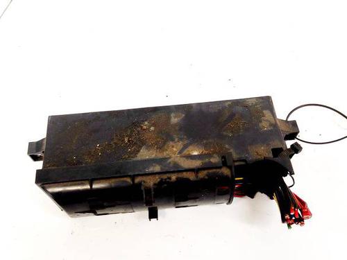 Used Fuse box Fuse box VW TOURAN (1T3) 1.6 TDI (105 hp) 32938391 32938391