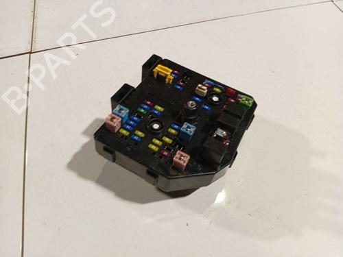 Used Fuse box Fuse box 38630210 38630210