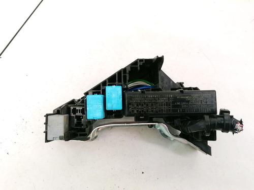 Used Fuse box Fuse box TOYOTA HILUX VIII Pickup (_N1_) 2.4 D (GUN112_, GUN122_, GUN135_, GUN120_, GUN135R,... (150 hp) 32907688 32907688