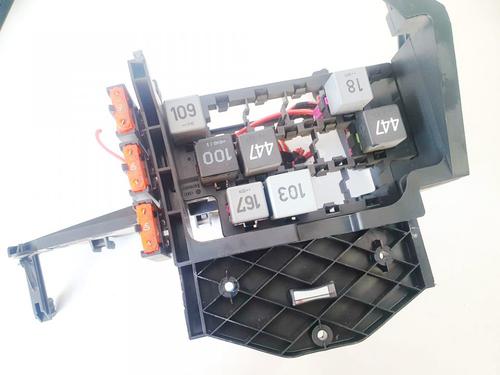 fuse-box-skoda-fabia-i-6y2-1999-2000-2001-2002-2003-2004-2005-2006-2007-2008-32913989 main image