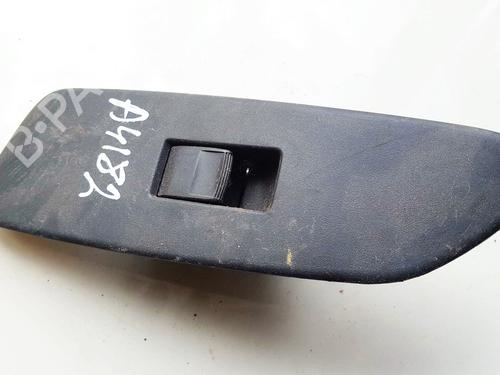 Used Switch Switch TOYOTA AURIS (_E15_) 2.2 D (ADE157_, ADE151_, ADE151R, ADE157R) (177 hp) 33520755 33520755