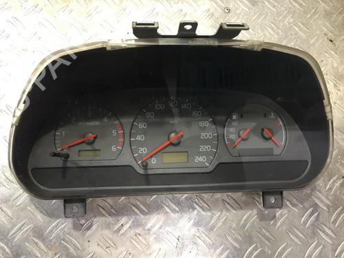 Used Instrument cluster Instrument cluster VOLVO V40 Estate (645) 1.9 TD (90 hp) 35657969 35657969