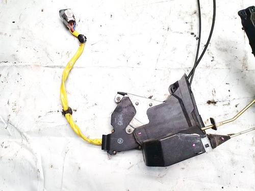 Used Front left lock Front left lock TOYOTA RAV 4 II (_A2_) 2.0 D 4WD (CLA20_, CLA21_, CLA20R, CLA21R) (116 hp) 35299423 35299423