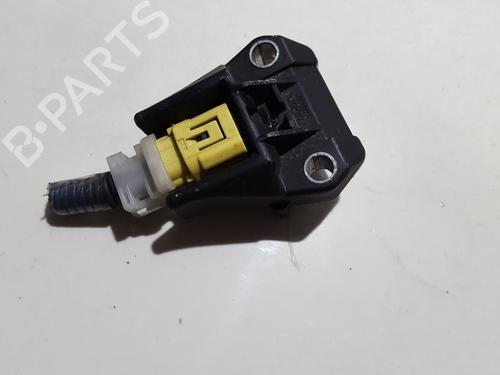 Used Electronic module Electronic module TOYOTA RAV 4 II (_A2_) 2.0 D 4WD (CLA20_, CLA21_, CLA20R, CLA21R) (116 hp) 33514725 33514725