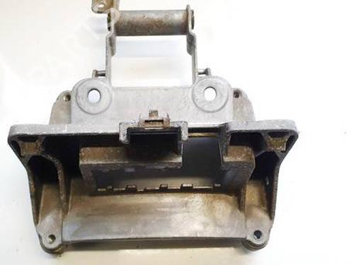 Støtte Støtte VW PASSAT B6 (3C2) 2.0 TDI (170 hp) 33488881 33488881
