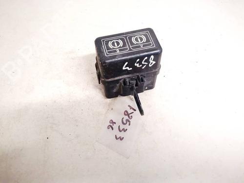 Used Fuse box Fuse box MITSUBISHI PAJERO III (V7_W, V6_W) 3.5 (V65W, V75W) (203 hp) 32924041 32924041