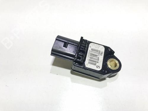 Used Electronic module Electronic module TOYOTA YARIS (_P9_) 1.3 VVT-i (NCP90_, NCP90R) (86 hp) 33501345 33501345