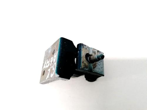 hingedoor-check-strap-audi-a4-b5-8d2-1994-1995-1996-1997-1998-1999-2000-2001-33069380 main image