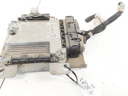 Used Engine control unit (ECU) Engine control unit (ECU) VW TOURAN (1T1, 1T2) 1.9 TDI (105 hp) 32943156 32943156