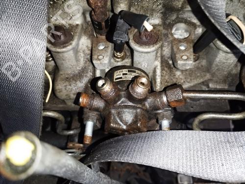 Used Injection rail Injection rail 35479332 35479332