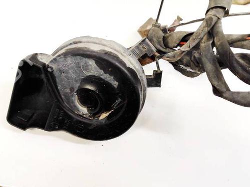 horn-mercedes-benz-e-class-w212-2009-2010-2011-2012-2013-2014-2015-2016-35316527 main image
