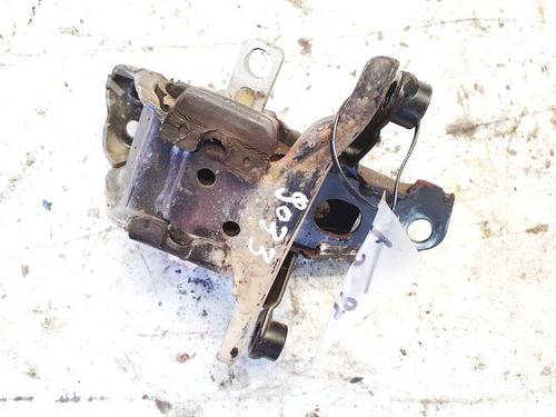 Used Engine mount Engine mount 32940799 32940799