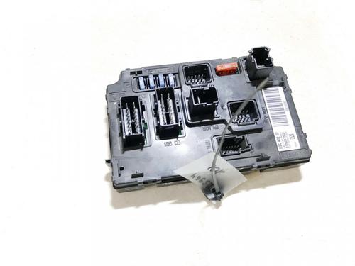 Used Fuse box Fuse box PEUGEOT 407 (6D_) 2.0 (6DRFNB, 6DRFNE) (136 hp) 33060991 33060991