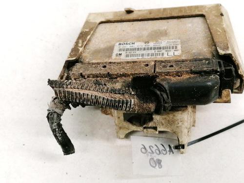 Used Engine control unit (ECU) Engine control unit (ECU) OPEL ASTRA G Hatchback (T98) 2.0 DI (F08, F48) (82 hp) 33077950 33077950