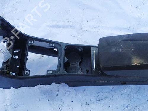 Used Armrest / Center console Armrest / Center console VW PASSAT B6 (3C2) 2.0 FSI (150 hp) 35442106 35442106