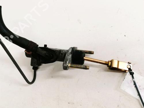 clutch-slave-cylinder-toyota-yaris-_p1_-1999-2000-2001-2002-2003-2004-2005-35565513 main image
