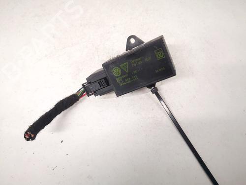 Used Electronic module Electronic module VW TOUAREG (7LA, 7L6, 7L7) 4.2 V8 (310 hp) 32899935 32899935