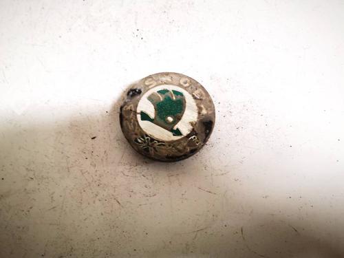 Used Hub cap Hub cap SKODA OCTAVIA I (1U2) 1.9 TDI (110 hp) 34882872 34882872