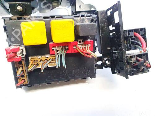 Used Fuse box Fuse box ALFA ROMEO 156 (932_) 1.9 JTD (932.A2B00, 932.A2C00) (115 hp) 32616126 32616126
