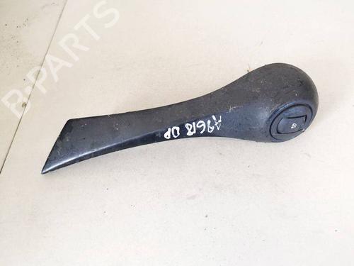 Used Switch Switch RENAULT MEGANE II (BM0/1_, CM0/1_) 1.5 dCi (BM1F, CM1F) (86 hp) 32950529 32950529