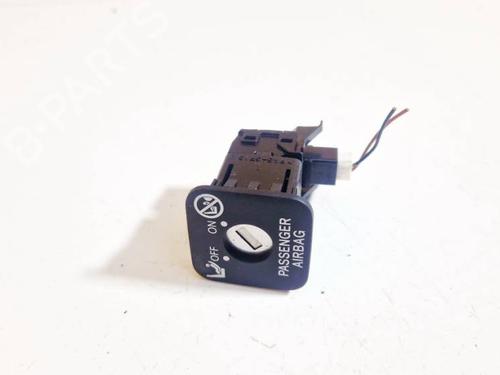 switch-toyota-auris-_e15_-2006-2007-2008-2009-2010-2011-2012-2013-32563655 main image
