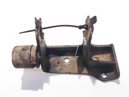 Used Engine mount Engine mount TOYOTA AVENSIS (_T25_) 2.0 D-4D (CDT250_, CDT250R) (116 hp) 32899444 32899444