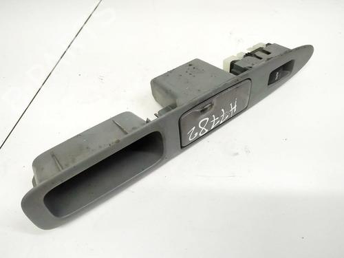 Used Switch Switch TOYOTA AVENSIS VERSO (_M2_) 2.0 D (CLM20_, CLM20R) (116 hp) 32896514 32896514