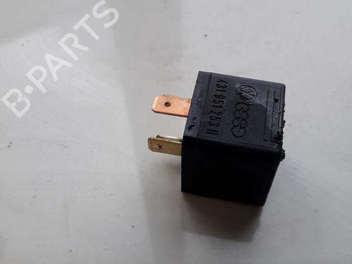 Used Electronic sensor Electronic sensor AUDI 80 B3 Saloon (893, 894, 8A2) 1.8 S (90 hp) 33511261 33511261