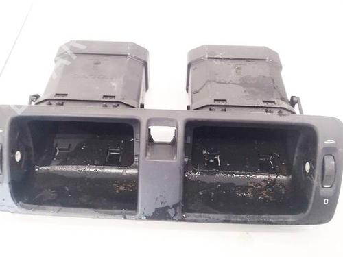 air-vent-volvo-s40-ii-544-2003-2004-2005-2006-2007-2008-2009-2010-2011-2012-32597468 main image