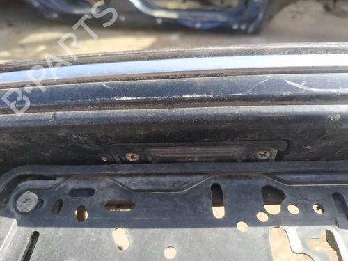 licence-plate-light-vw-phaeton-3d1-3d2-3d3-3d4-3d6-3d7-3d8-3d9-2002-2003-2004-2005-2006-2007-2008-2009-2010-2011-2012-2013-2014-2015-2016-35093991 main image