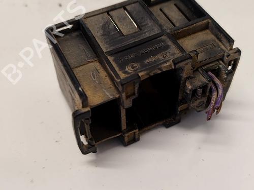 Fuse box SKODA OCTAVIA II (1Z3) 1.9 TDI | BP33488480E1 - Image 4