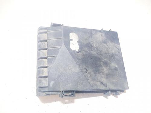 Used Fuse box Fuse box 33077104 33077104
