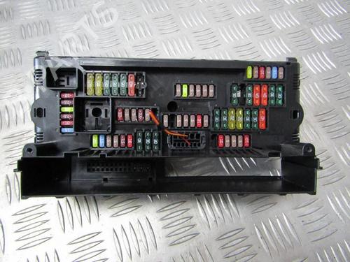 Used Fuse box Fuse box BMW 5 (F10) 525 d (204 hp) 33496267 33496267