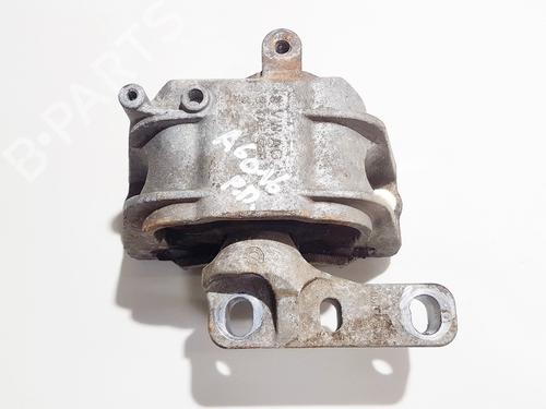 Used Engine mount Engine mount VW JETTA III (1K2) 2.0 TDI (140 hp) 33064429 33064429