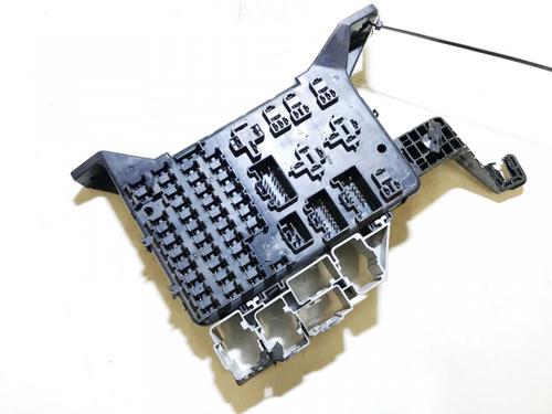 Used Fuse box Fuse box FORD MONDEO III (B5Y) 2.0 16V DI / TDDi / TDCi (90 hp) 33106216 33106216