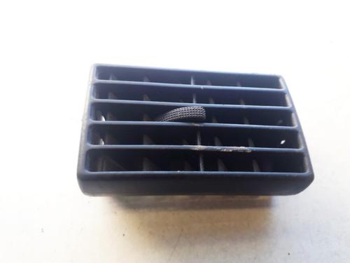 Used Air vent Air vent AUDI 80 B3 Saloon (893, 894, 8A2) 1.8 S (90 hp) 33105338 33105338