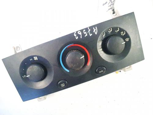 Used Climate control Climate control JEEP GRAND CHEROKEE II (WJ, WG) 3.1 TD 4x4 (140 hp) 35467561 35467561