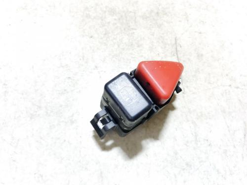 Used Warning switch Warning switch MERCEDES-BENZ A-CLASS (W168) A 170 CDI (168.008) (90 hp) 35870388 35870388