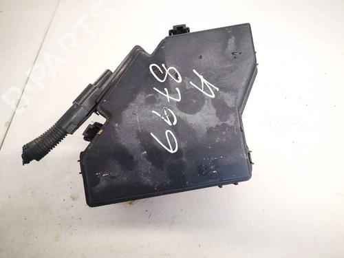 Used Fuse box Fuse box 32930497 32930497