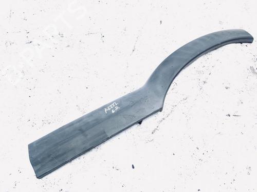 Used Rear right wheel arch trim Rear right wheel arch trim 35611998 35611998
