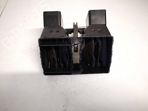 Used Air vent VW CADDY III Box Body/MPV (2KA, 2KH, 2CA, 2CH) 1.9 TDI (105 hp) 32546520