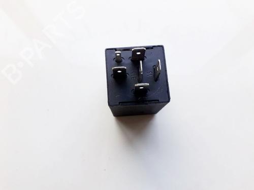 Electronic sensor AUDI 100 C4 Avant (4A5) 2.4 D | BP33520955M84 - Image 2