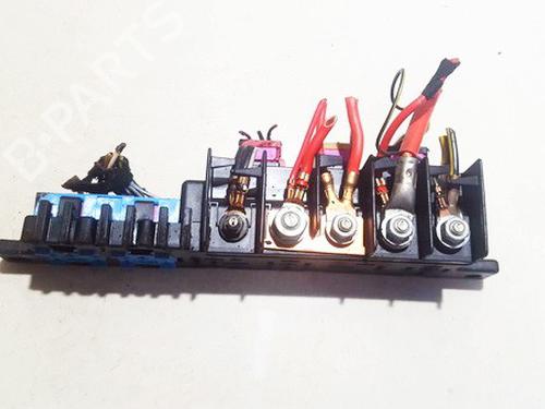 Used Fuse box Fuse box AUDI A3 (8L1) 1.6 (101 hp) 33517450 33517450