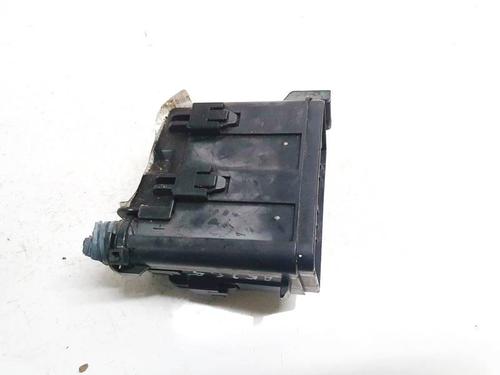 Used Fuse box Fuse box TOYOTA AURIS (_E15_) 1.4 D-4D (NDE150_, NDE150R) (90 hp) 33524428 33524428