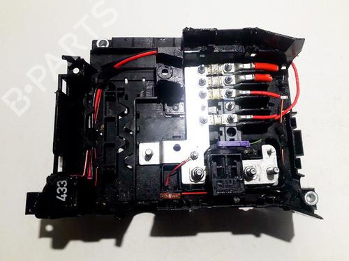Used Fuse box Fuse box VW TOUAREG (7LA, 7L6, 7L7) 3.0 V6 TDI (225 hp) 33510985 33510985