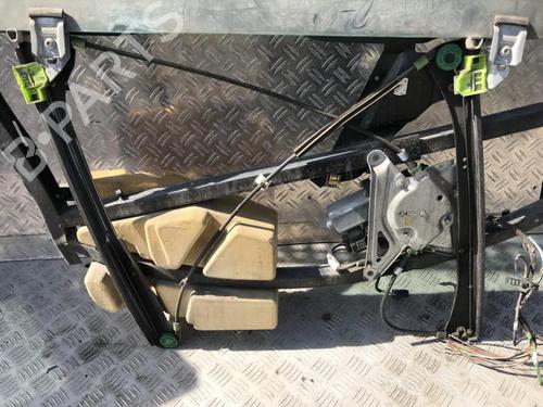 front-right-window-mechanism-audi-a4-b5-8d2-1994-1995-1996-1997-1998-1999-2000-2001-35678663 main image