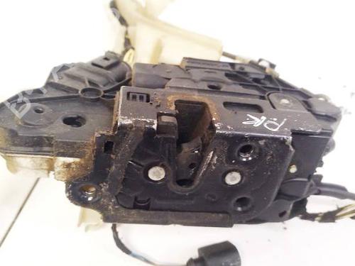 Front left lock VW PASSAT CC B6 (357) 2.0 TDI | BP35134798C98 - Image 2