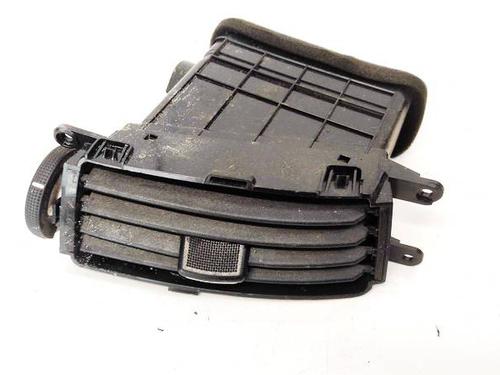 Used Air vent Air vent HYUNDAI i30 Estate (FD) 1.4 (109 hp) 32952472 32952472