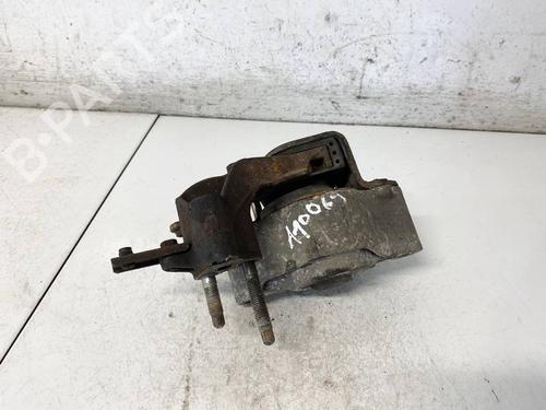 Used Engine mount Engine mount TOYOTA PRIUS Liftback (_W2_) 1.5 Hybrid (NHW20_, NHW20R) (112 hp) 32604813 32604813